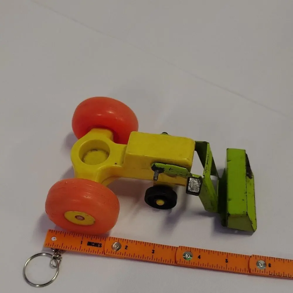Fisher-Price Toy Tractor Vintage Front Loader 6